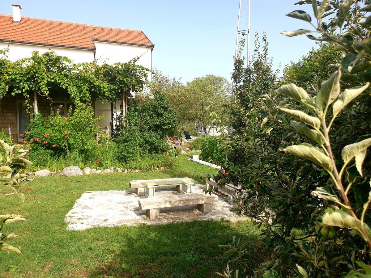 Apartments Minex Trebinje Bagian luar foto