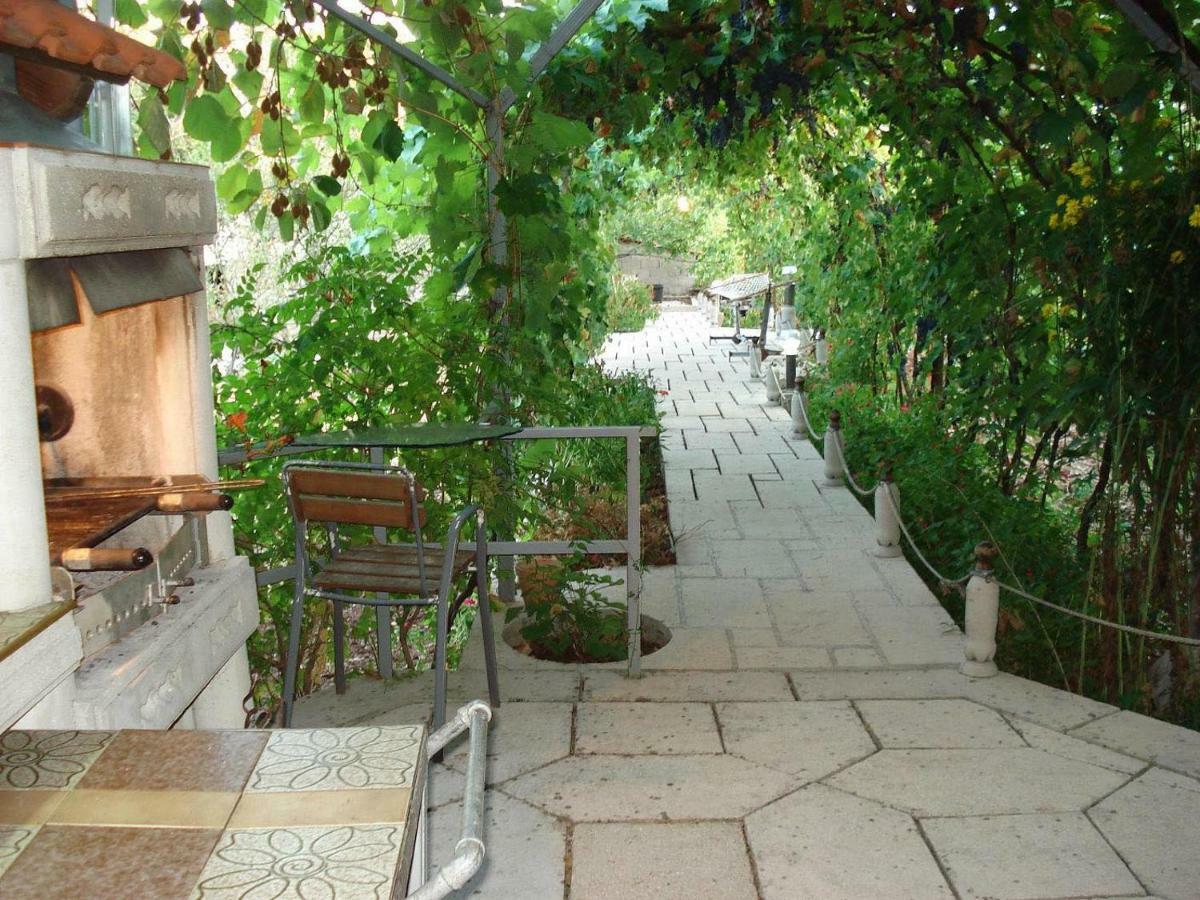 Apartments Minex Trebinje Bagian luar foto