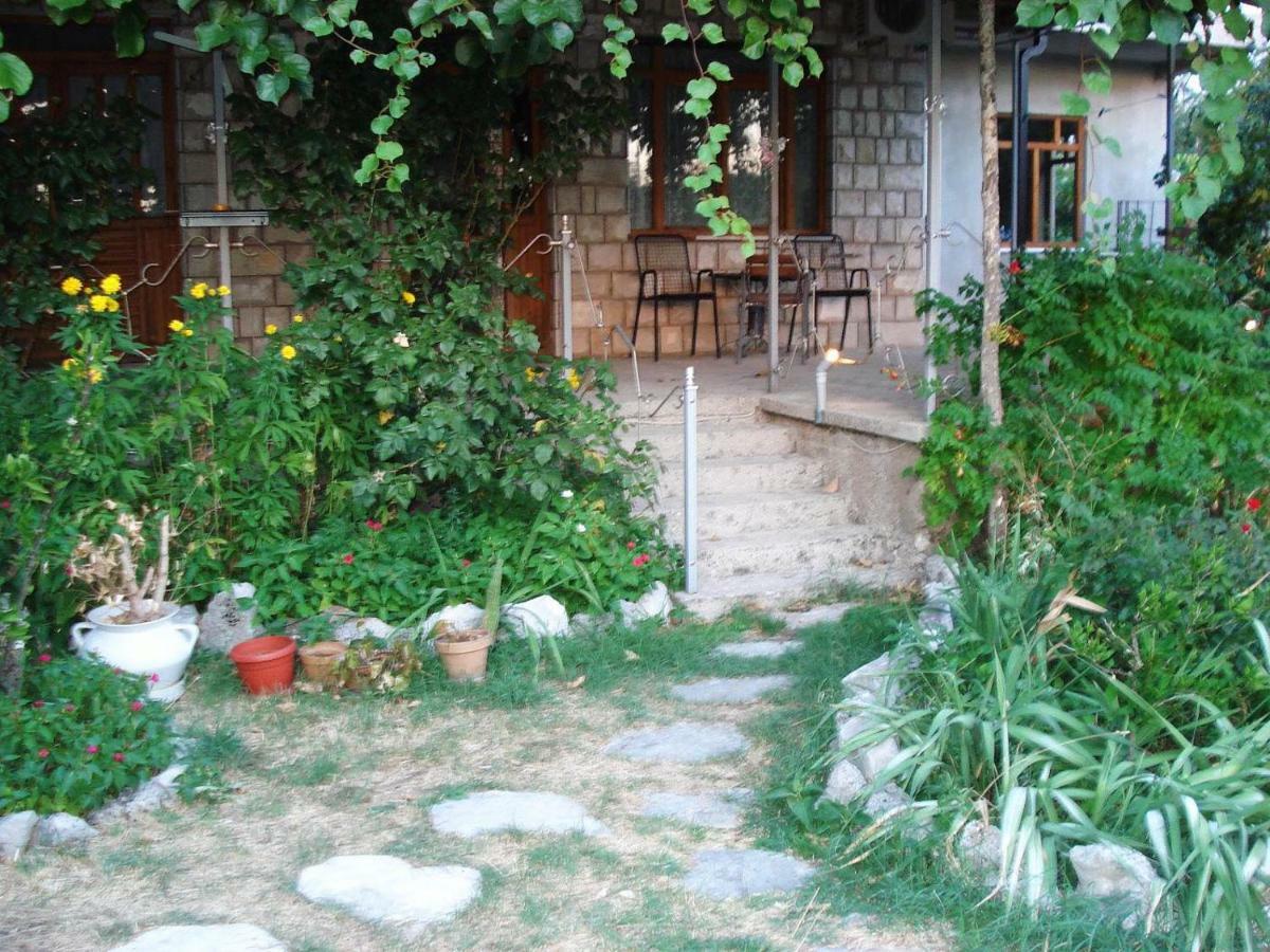 Apartments Minex Trebinje Bagian luar foto